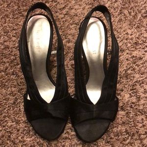 Stunning Formal Black Nine West Heels
